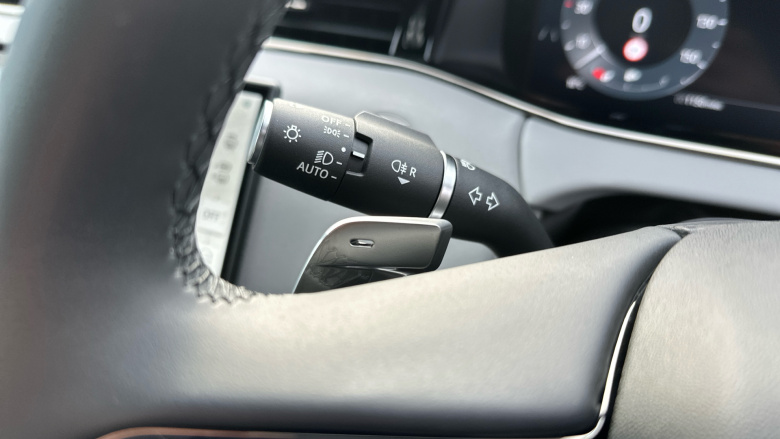 Land Rover Range Rover Evoque 2.0 D200 Dynamic SE 5dr Auto Diesel Hatchback